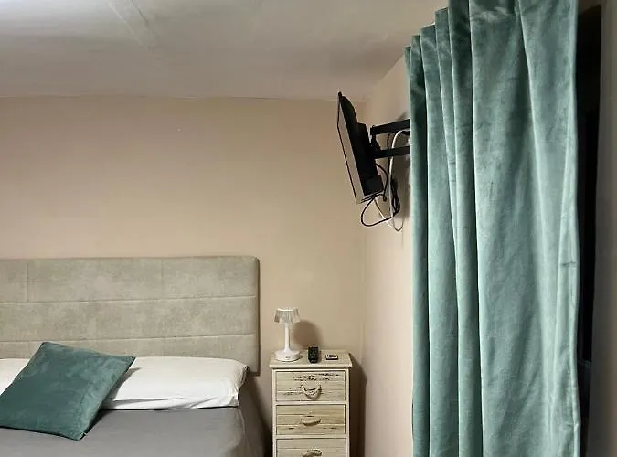 La Petite Maison Neapel