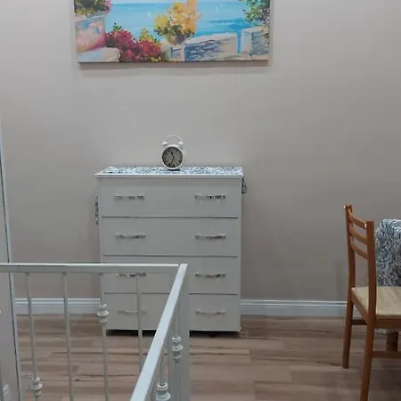 La Petite Maison شقة نابولي