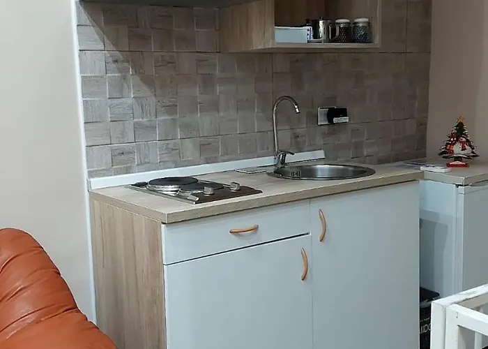La Petite Maison * Neapel